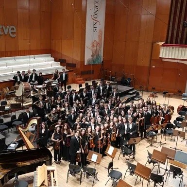 Fundación Scherzo. Joven Orquesta Allegro Vivace & Coque Jiménez.